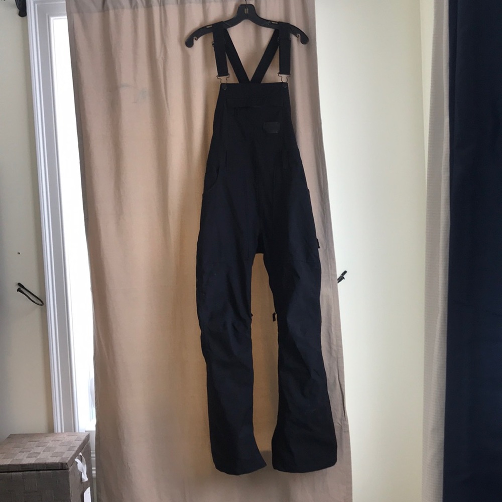 Burton Snowboarding Avalon Bib Overalls in Black